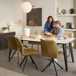 Eetkamerstoelen< Eetkamerstoel Selnass Bruin