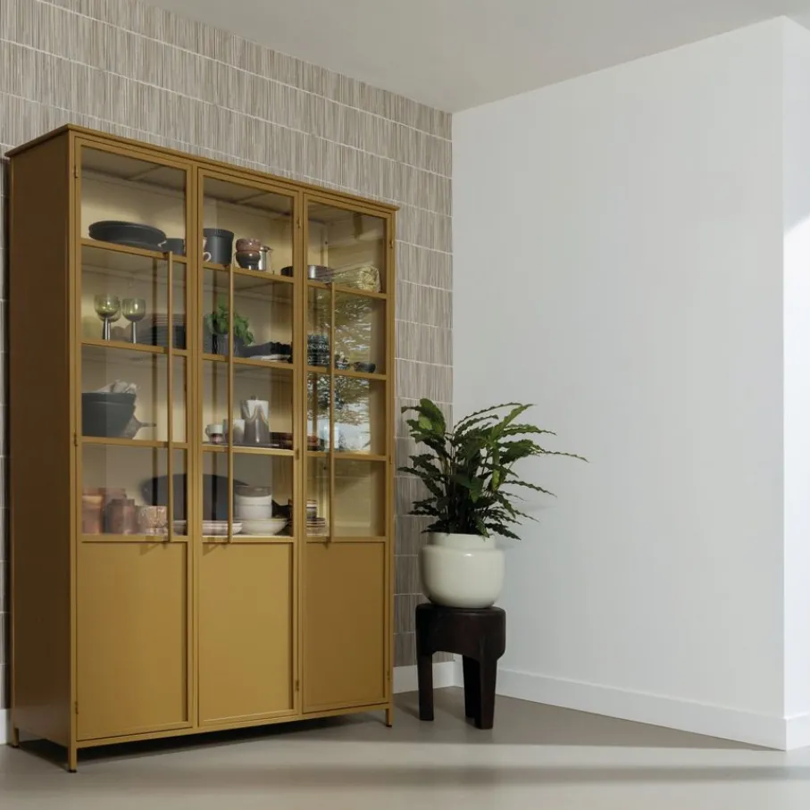Buffetkasten|Vitrinekasten<WOOOD Vitrinekast Exhibit XL Honinggeel - 142x200x44 cm